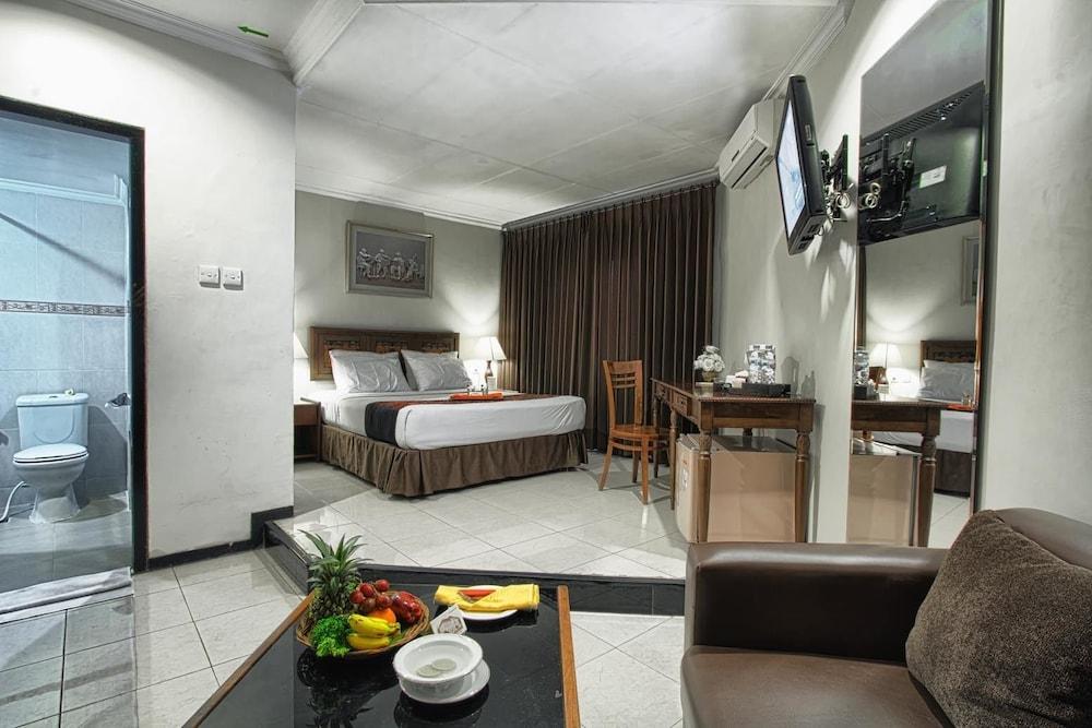 Hotel Montana Dua Маланг Экстерьер фото