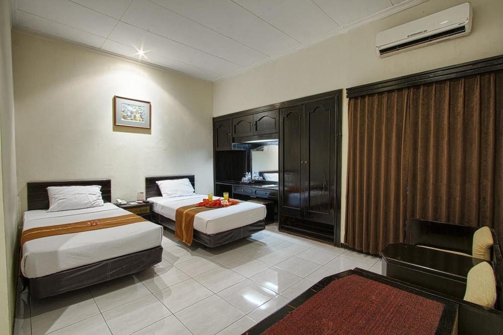 Hotel Montana Dua Маланг Экстерьер фото