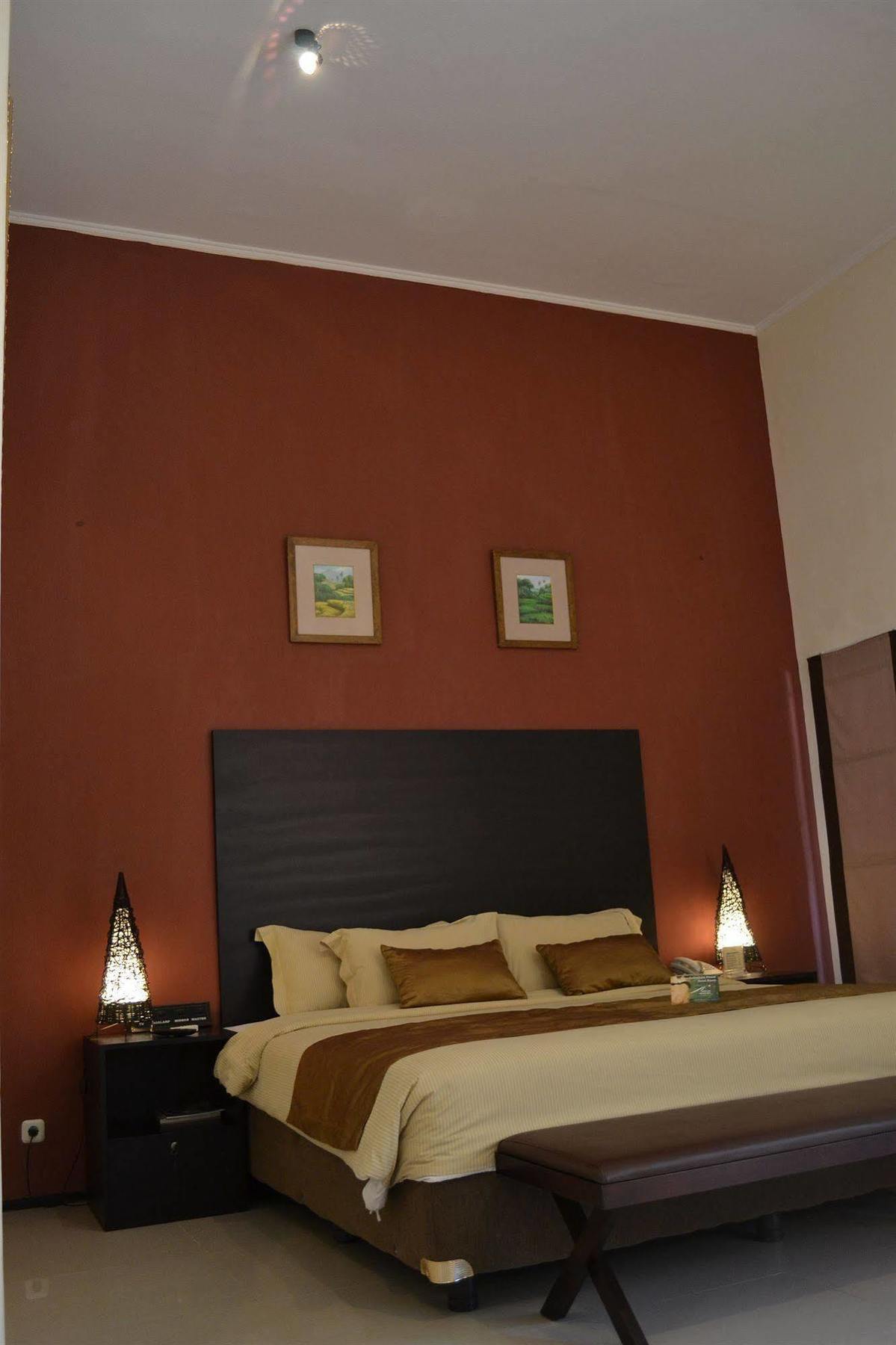 Hotel Montana Dua Маланг Экстерьер фото